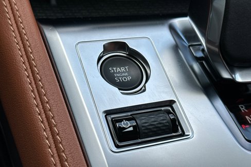 Used 2025 Jaguar F-PACE R-Dynamic S image 25