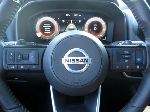 Used 2021 Nissan Rogue Platinum image 10