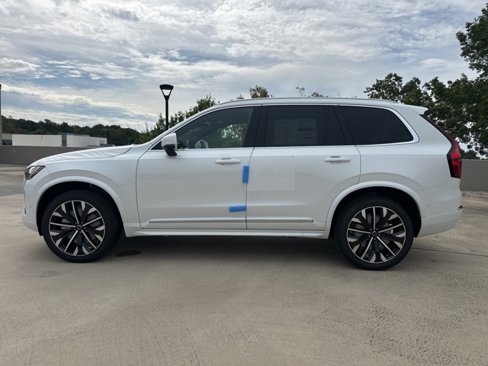 New 2026 Volvo XC90 B6 Plus w/ Protection Package image 4