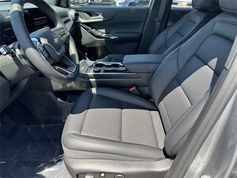 Used 2026 Chevrolet Equinox LT w/ Convenience Package II image 11
