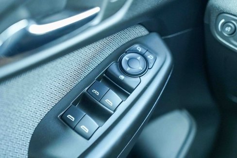 Used 2025 Chevrolet TrailBlazer LS w/ LS Convenience Package image 32