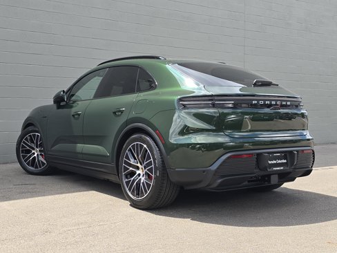New 2025 Porsche Macan 4S Electric image 3