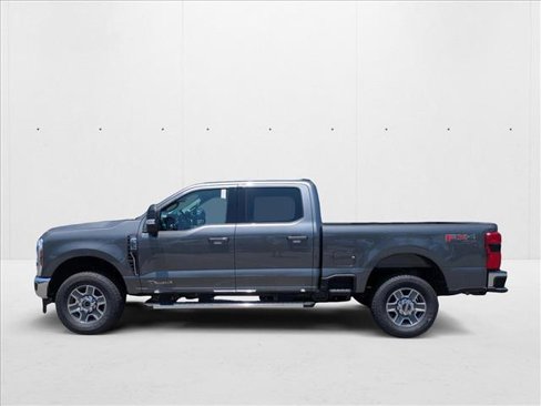 New 2025 Ford F250 Lariat w/ FX4 Off-Road Package image 9
