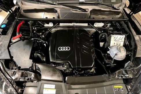 Certified 2025 Audi Q5 2.0T Premium image 10