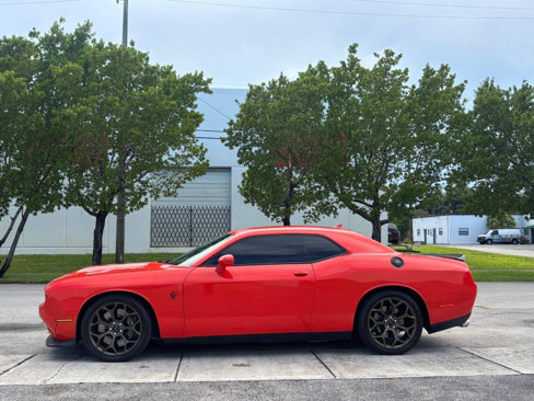 Used 2021 Dodge Challenger R/T Scat Pack w/ Dynamics Package image 9