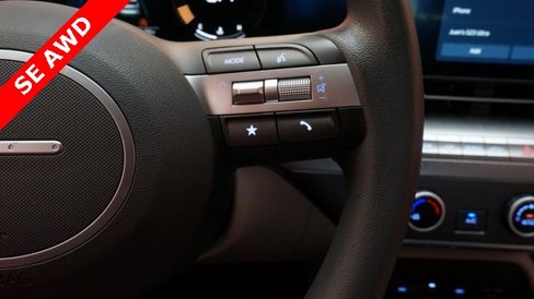 Used 2024 Hyundai Kona SE image 24