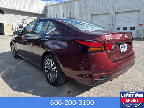Used 2025 Nissan Altima 2.5 SV image 8