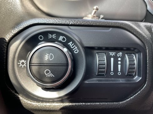 Used 2022 Jeep Gladiator Sport image 26