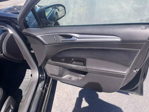 Used 2016 Ford Fusion SE image 26