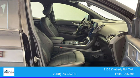 Used 2022 Ford Edge ST-Line w/ Cold Weather Package image 35