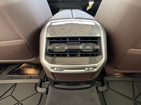 New 2026 BMW 740i w/ Executive Package image 26