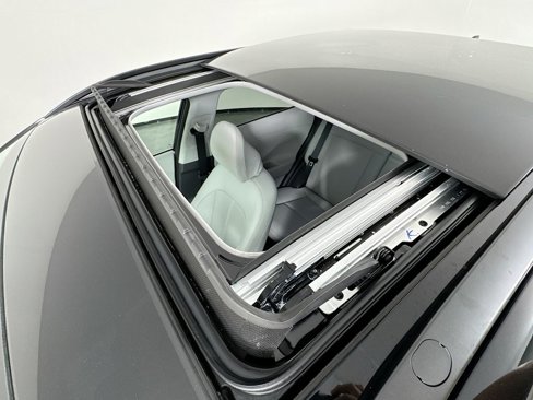 Certified 2024 Hyundai Kona Limited image 23