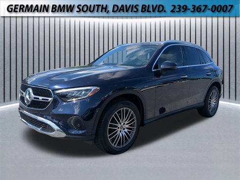 Used 2023 Mercedes-Benz GLC 300 4MATIC image 1