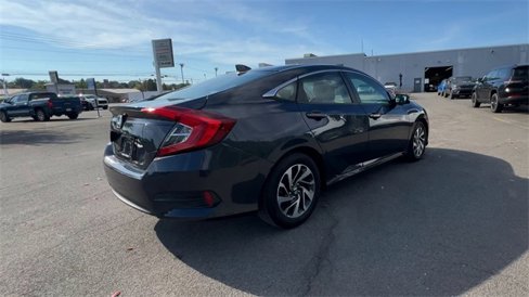Used 2018 Honda Civic EX image 8