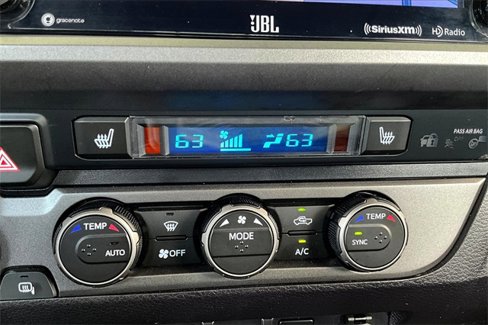 Used 2022 Toyota Tacoma TRD Off-Road image 24