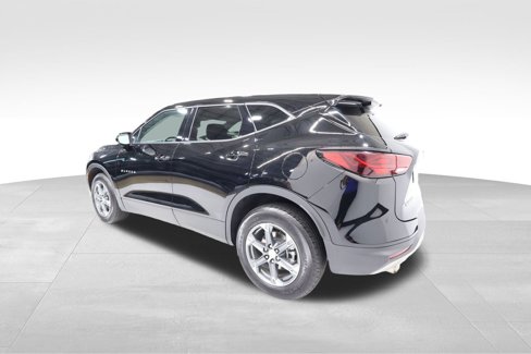 Certified 2025 Chevrolet Blazer LT image 2