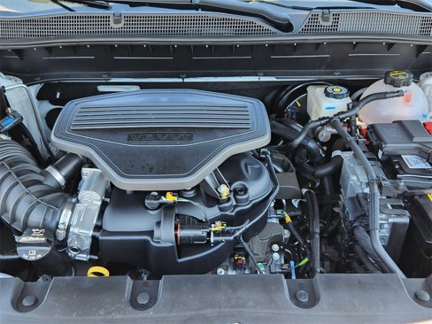 Used 2025 Chevrolet Blazer LT w/ Sound & Technology Package image 15