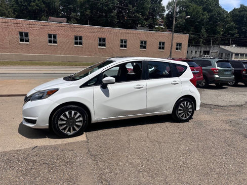 Used 2017 Nissan Versa Note SV image 4