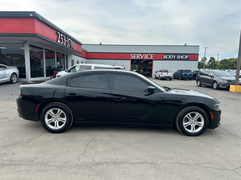 Used 2020 Dodge Charger SXT w/ Leather Interior Group image 2