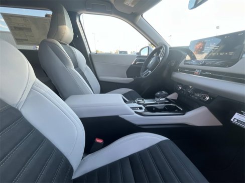 New 2025 Mitsubishi Outlander SE image 20