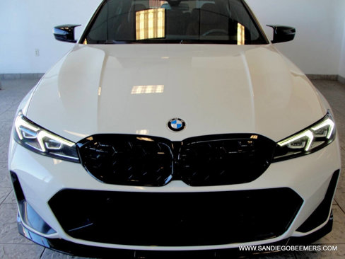 Used 2023 BMW 330i Sedan w/ M Sport Package image 23