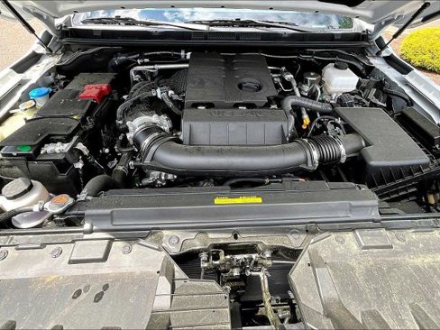 Certified 2025 Nissan Frontier SV image 28