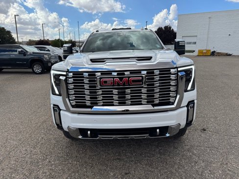 Used 2024 GMC Sierra 3500 Denali w/ Denali Reserve Package image 2