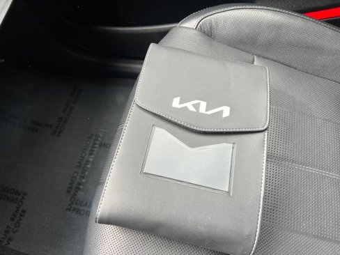 Used 2022 Kia Telluride EX image 37