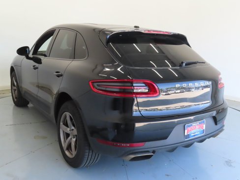 Used 2017 Porsche Macan image 7