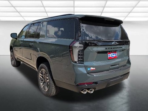 New 2026 Chevrolet Suburban Z71 w/ Comfort Package image 2