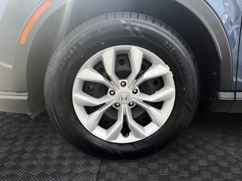 Used 2024 Honda CR-V LX image 9