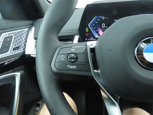 Used 2025 BMW X1 xDrive28i w/ Premium Package image 12