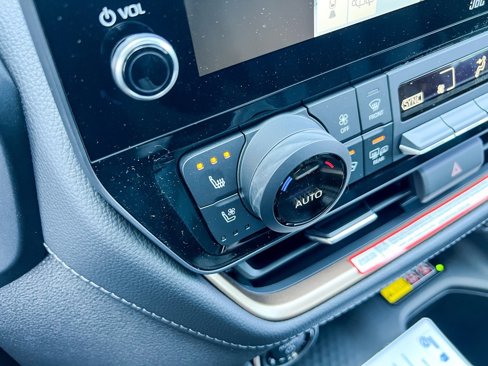 New 2025 Toyota Grand Highlander AWD Hybrid image 21