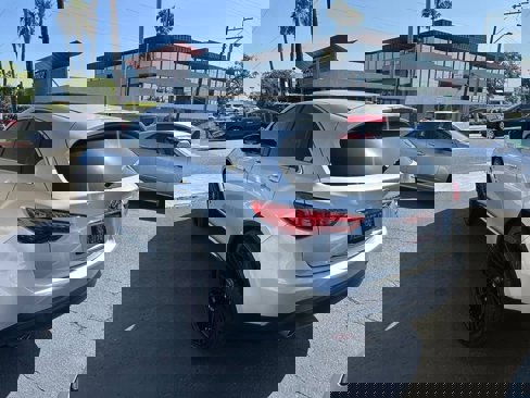 Used 2017 INFINITI QX70 2WD image 5