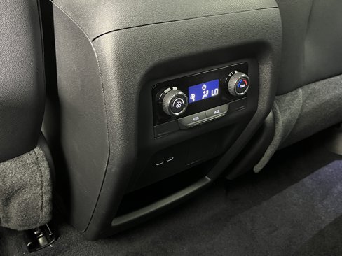 New 2026 Chevrolet Traverse Z71 w/ LPO, Floor Liner Package image 25