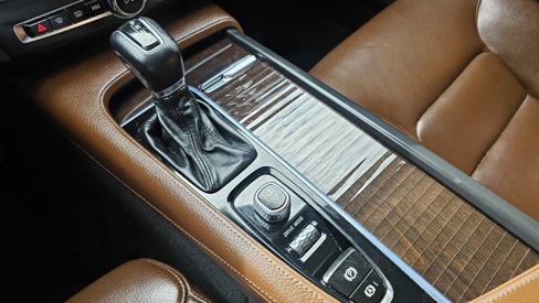 Used 2018 Volvo S90 T5 Momentum w/ Convenience Package image 40