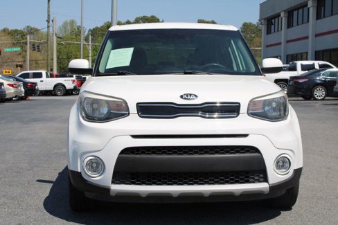 Used 2019 Kia Soul + image 2