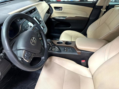 Used 2018 Toyota Avalon Limited w/ Carpet Mat Package image 47