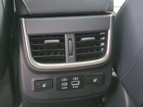 New 2025 Subaru Outback Limited image 32
