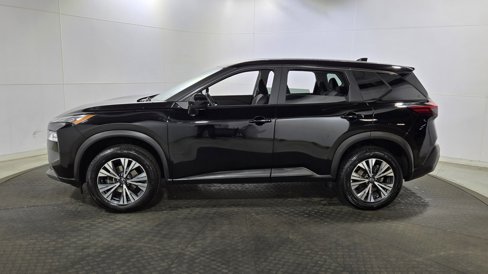 Used 2023 Nissan Rogue SV image 4