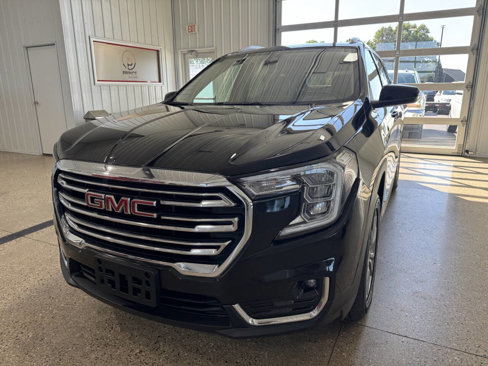 Used 2024 GMC Terrain SLT image 38
