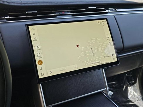 New 2025 Land Rover Range Rover Long Wheelbase SE image 13