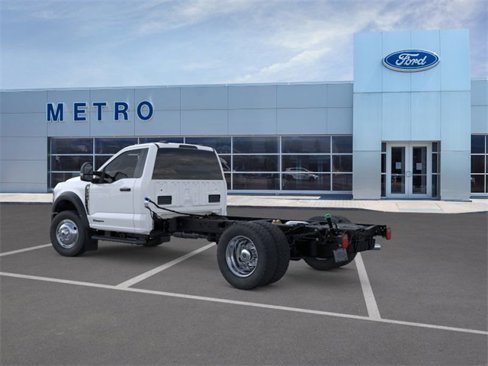 New 2025 Ford F550 4x4 Regular Cab Super Duty image 5