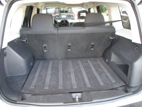 Used 2009 Jeep Patriot Sport image 28