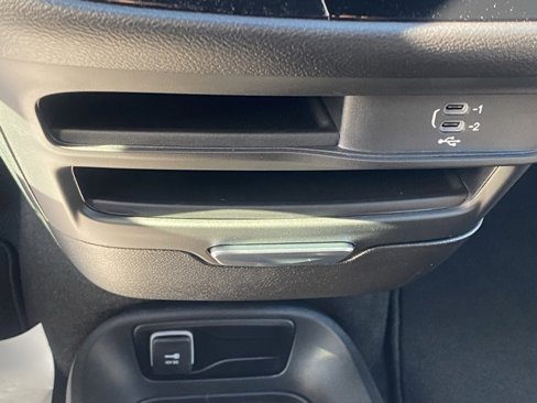 New 2026 Chrysler Voyager LX image 24