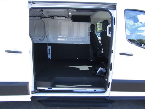 Used 2024 Ford E-Transit Low Roof image 11