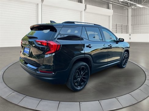 Used 2021 GMC Terrain SLE w/ Driver Convenience Package image 5