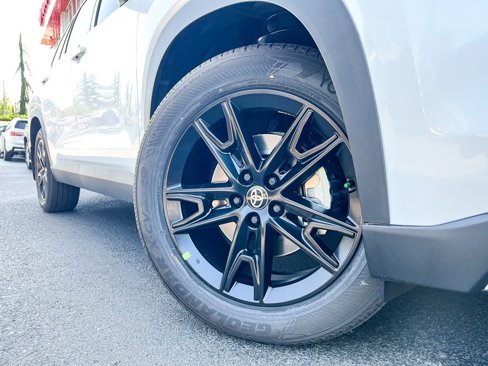 New 2025 Toyota Grand Highlander AWD Hybrid image 3