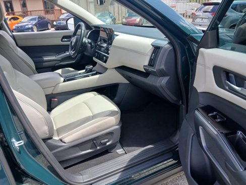 Used 2022 Nissan Pathfinder SL image 10