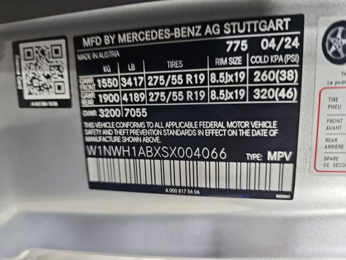Used 2025 Mercedes-Benz G 550 image 39